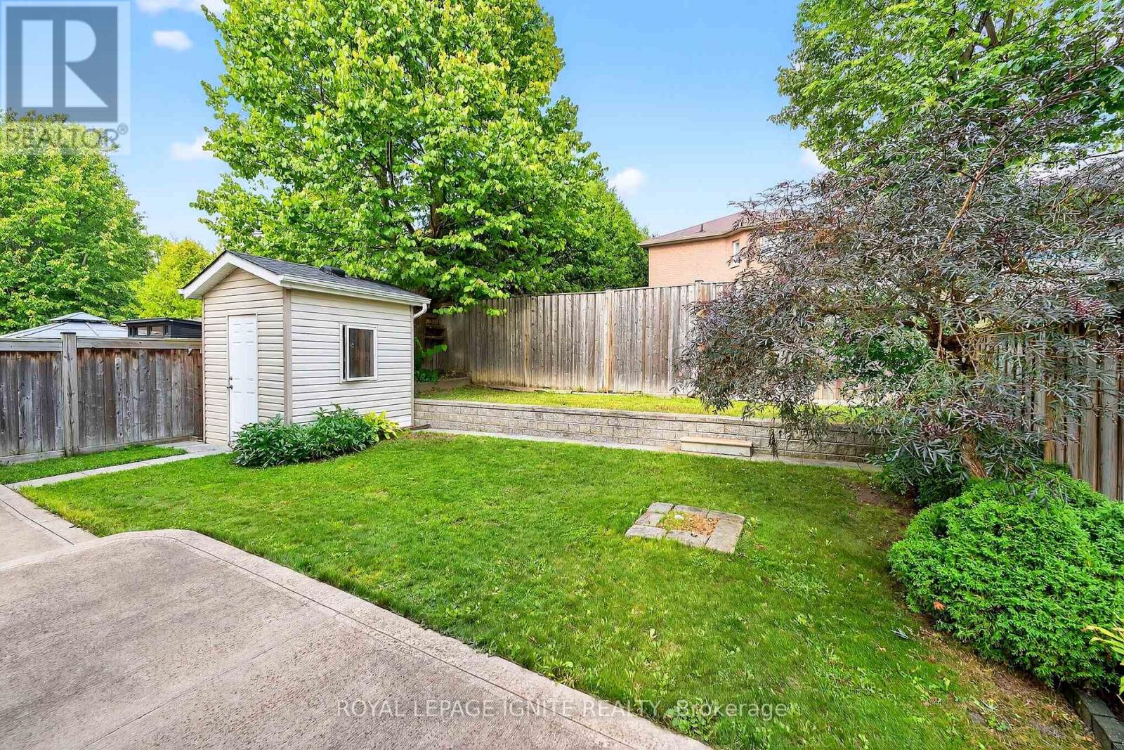 Photo 43 of 95 Chelsea Crescent, Bradford West Gwillimbury ON