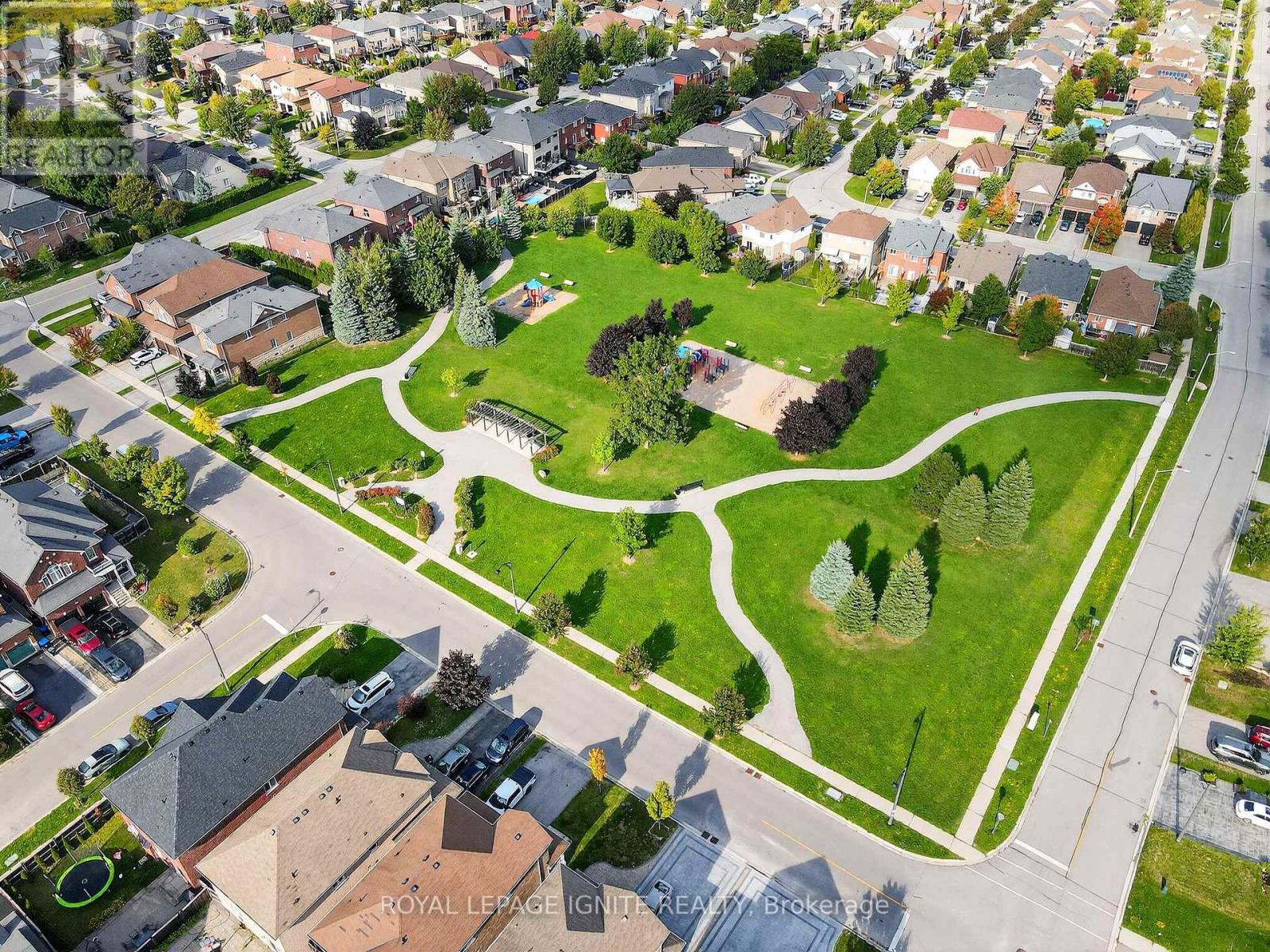 Photo 50 of 95 Chelsea Crescent, Bradford West Gwillimbury ON