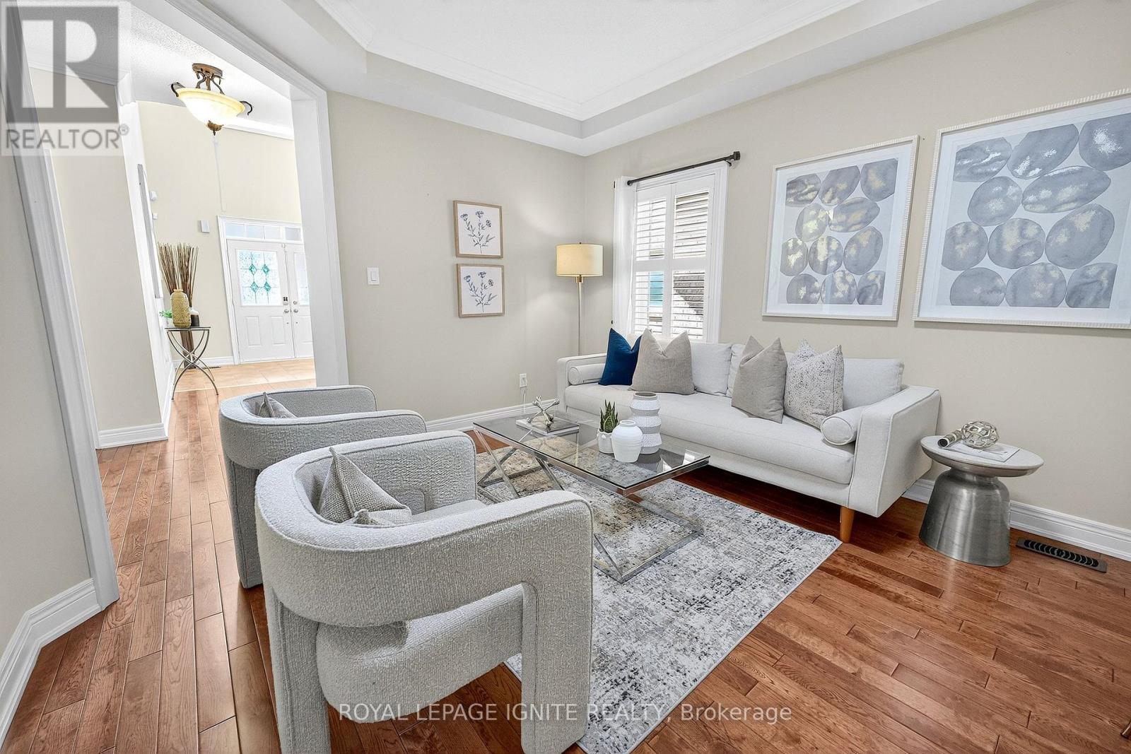 Photo 8 of 95 Chelsea Crescent, Bradford West Gwillimbury ON