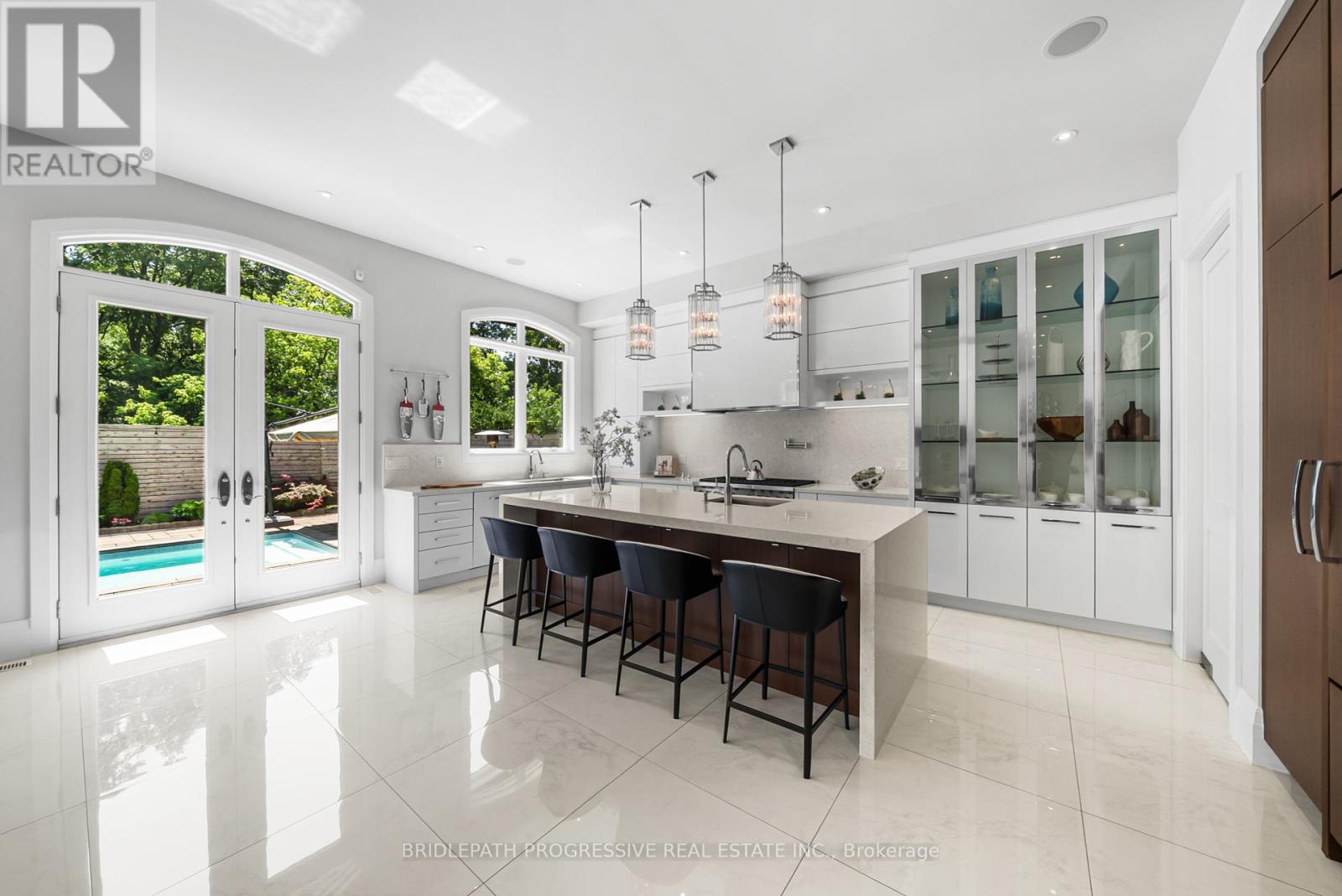 Photo 10 of 25 Portree Crescent, Markham ON