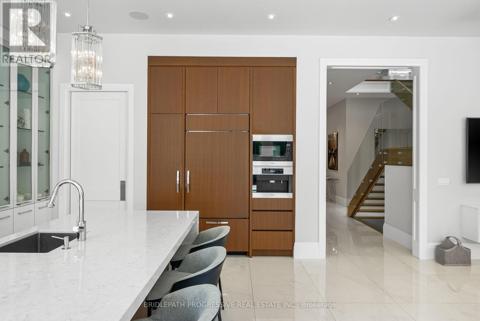 Photo 14 of 25 Portree Crescent, Markham ON