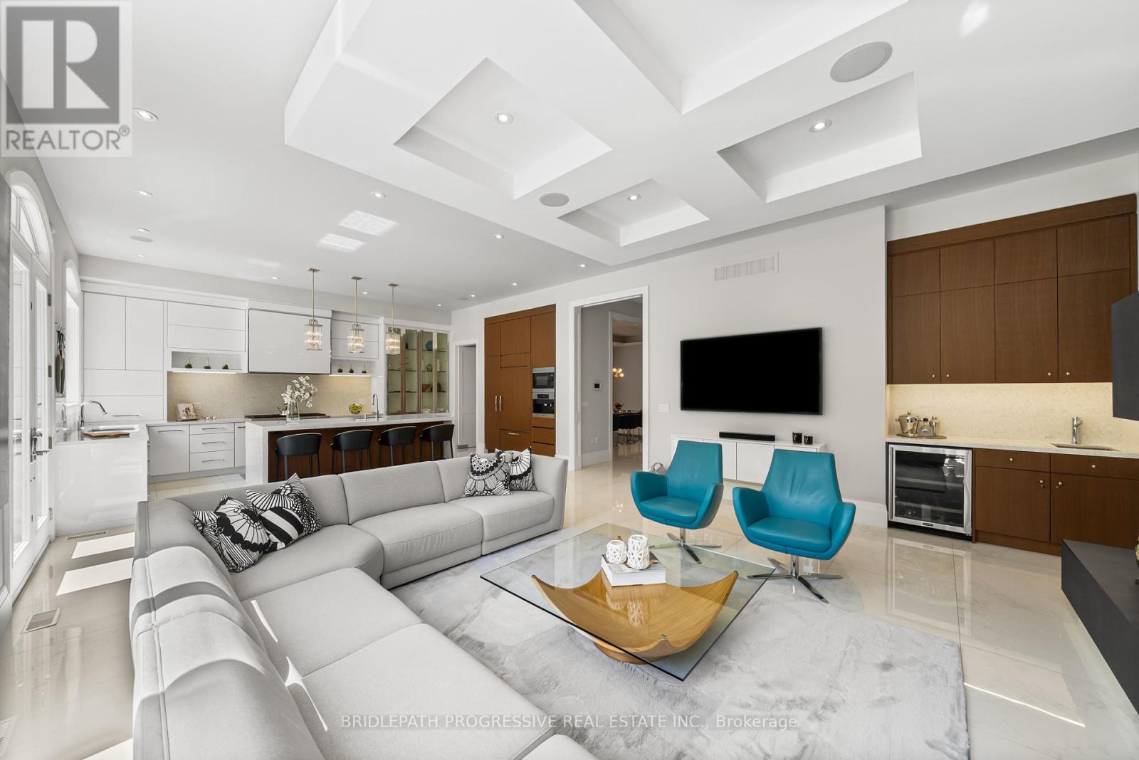 Photo 9 of 25 Portree Crescent, Markham ON