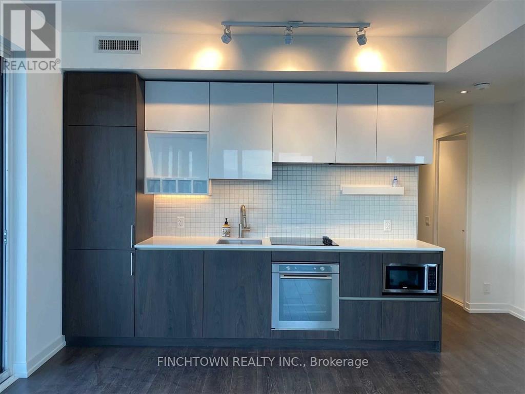 Photo 8 of 6109 950 Portage Parkway, Vaughan ON