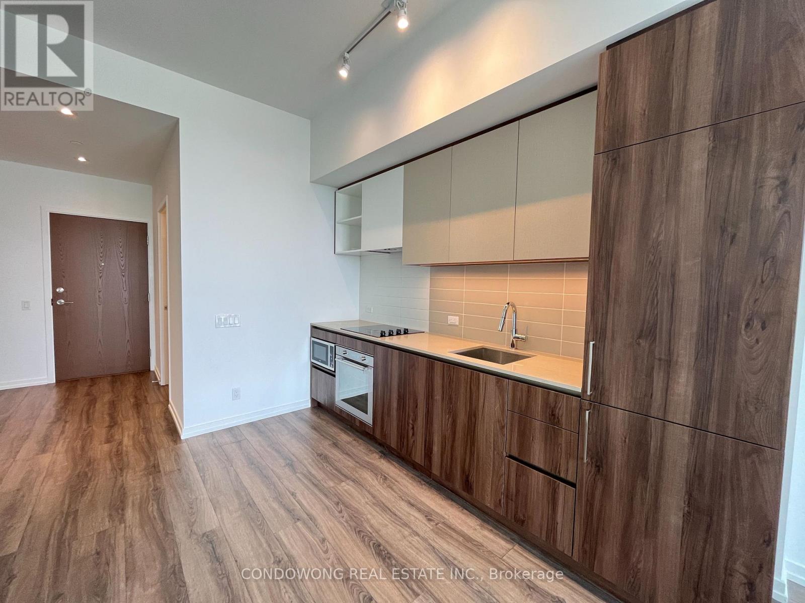 Photo 3 of 2506 1000 Portage Parkway, Vaughan ON