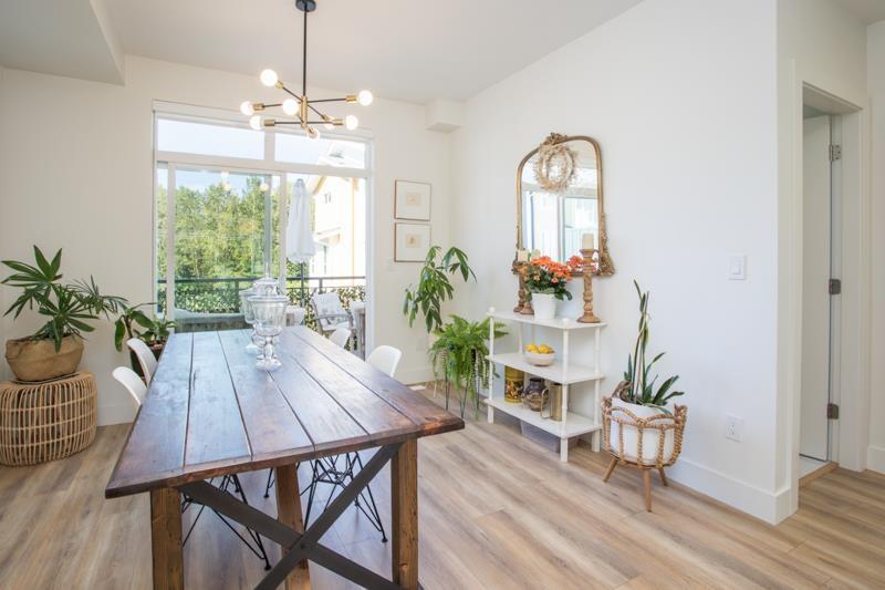 Photo 13 of 44 16561 17 A Avenue, Surrey BC