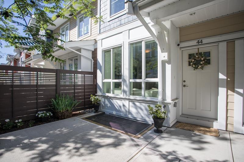 Photo 3 of 44 16561 17 A Avenue, Surrey BC