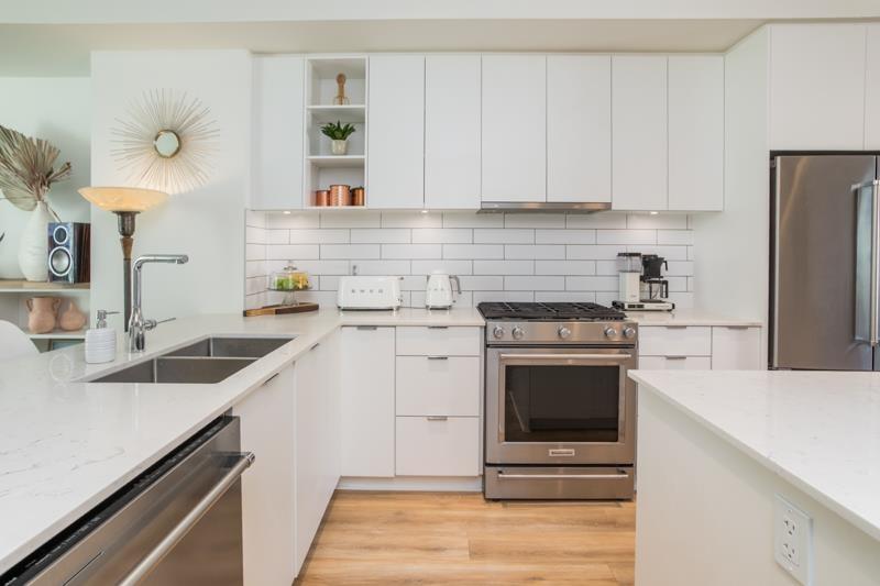 Photo 9 of 44 16561 17 A Avenue, Surrey BC