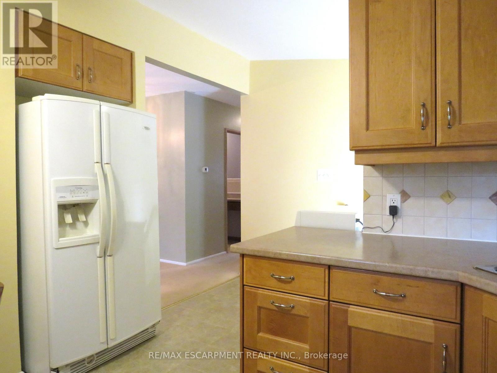 Photo 8 of 64 Luscombe Street, Hamilton ON