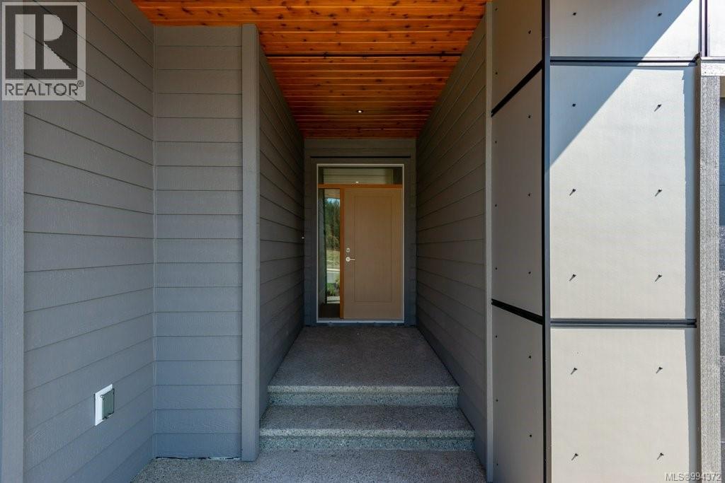 754 Sitka St, Campbell River