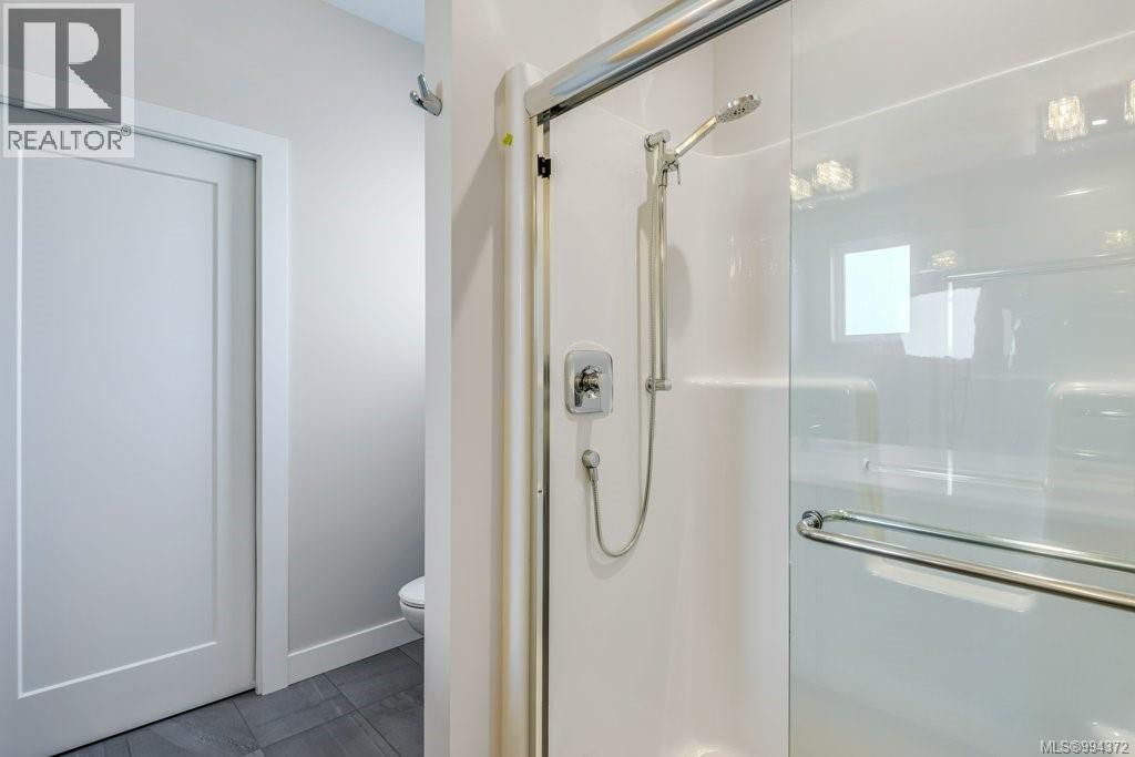 754 Sitka St, Campbell River