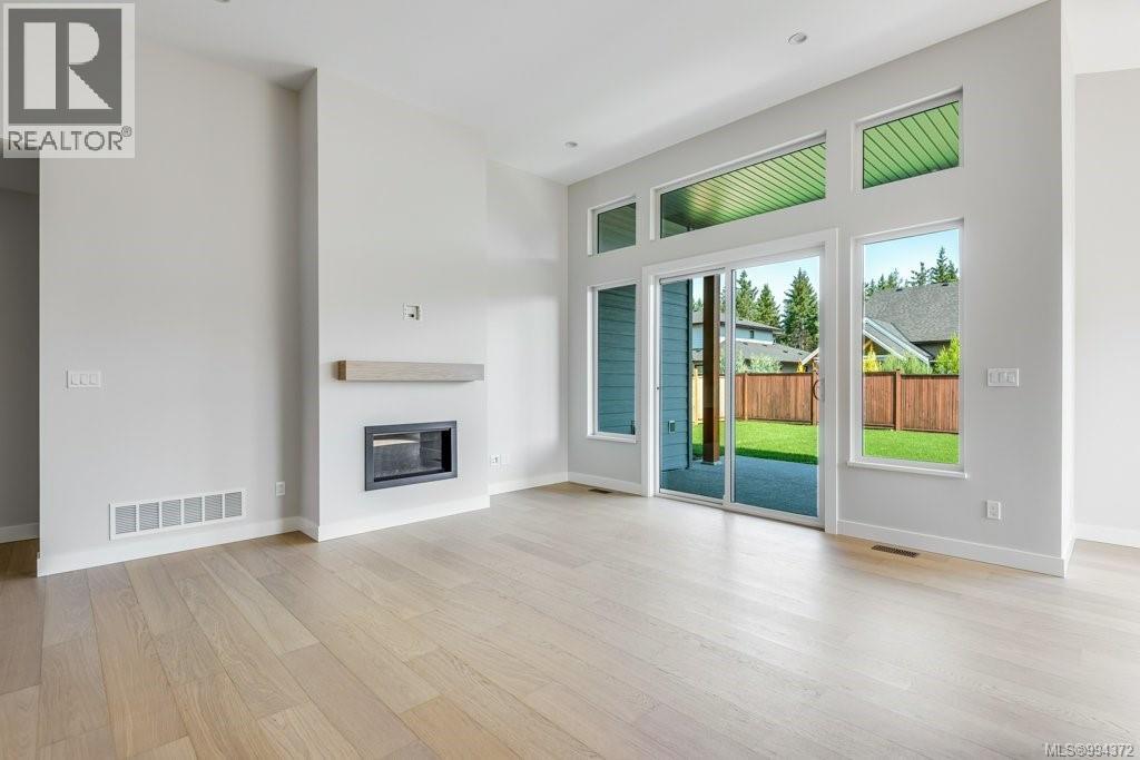 754 Sitka St, Campbell River