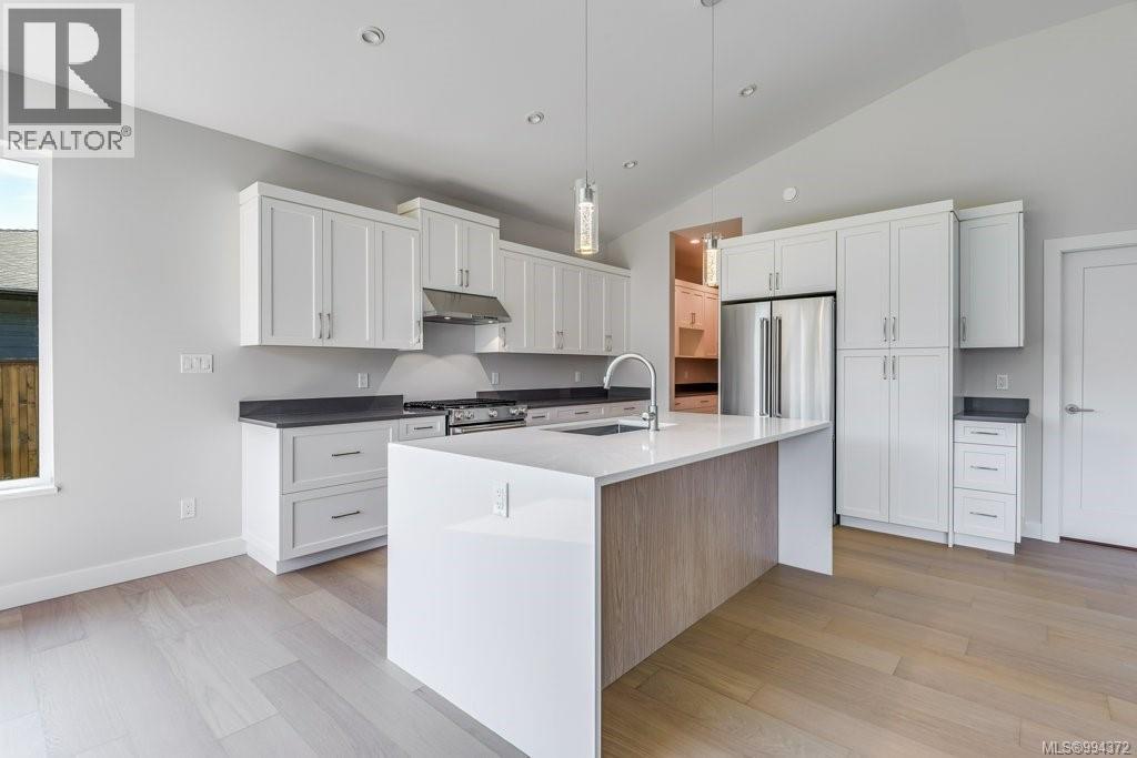 754 Sitka St, Campbell River