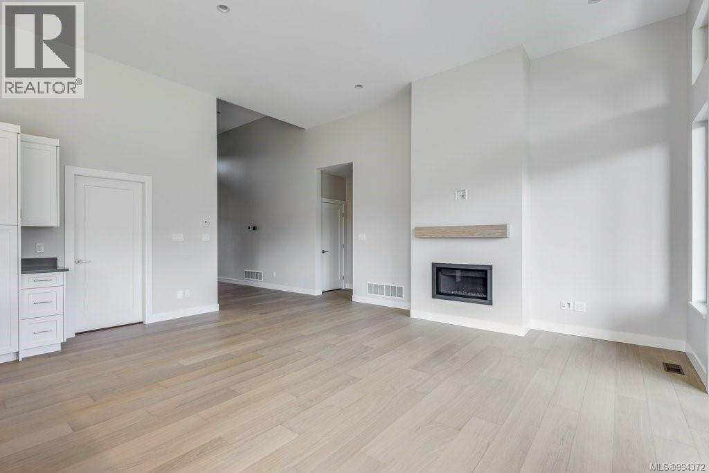 754 Sitka St, Campbell River