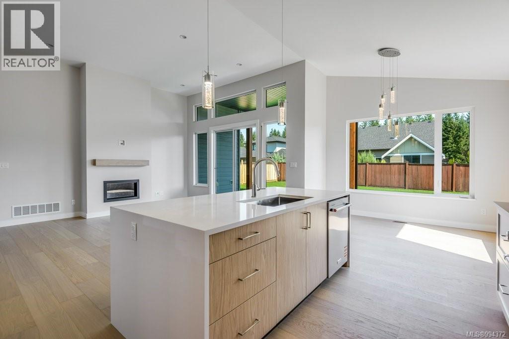 754 Sitka St, Campbell River