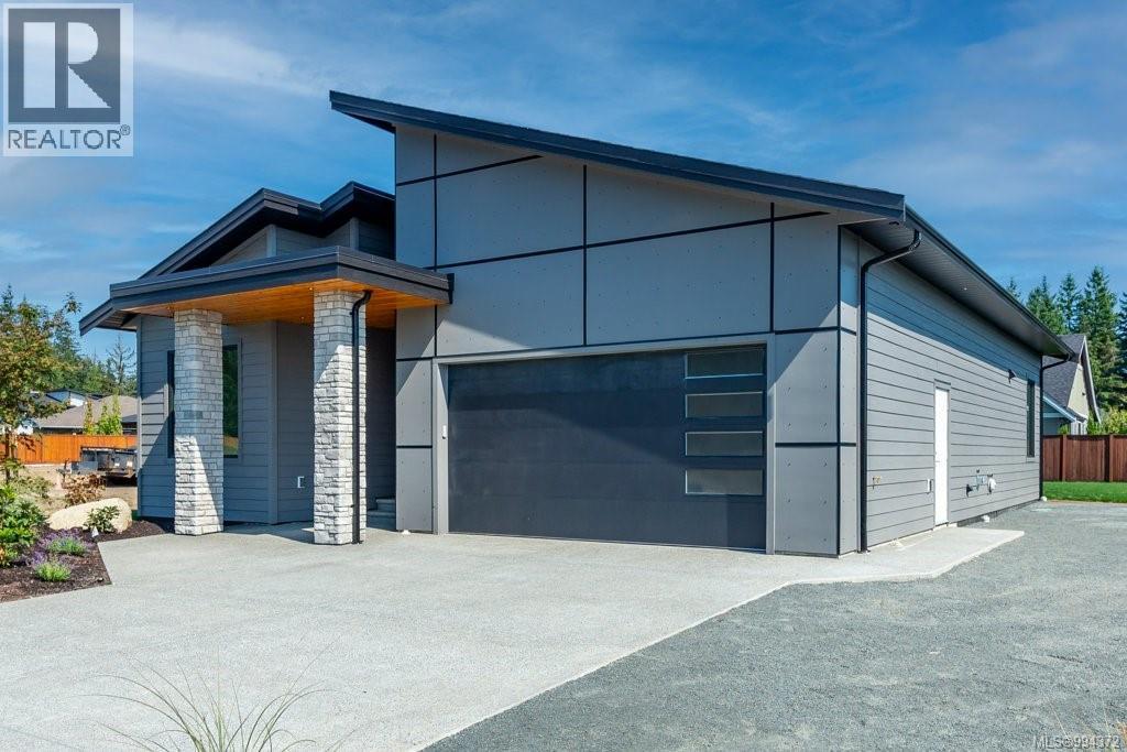 754 Sitka St, Campbell River