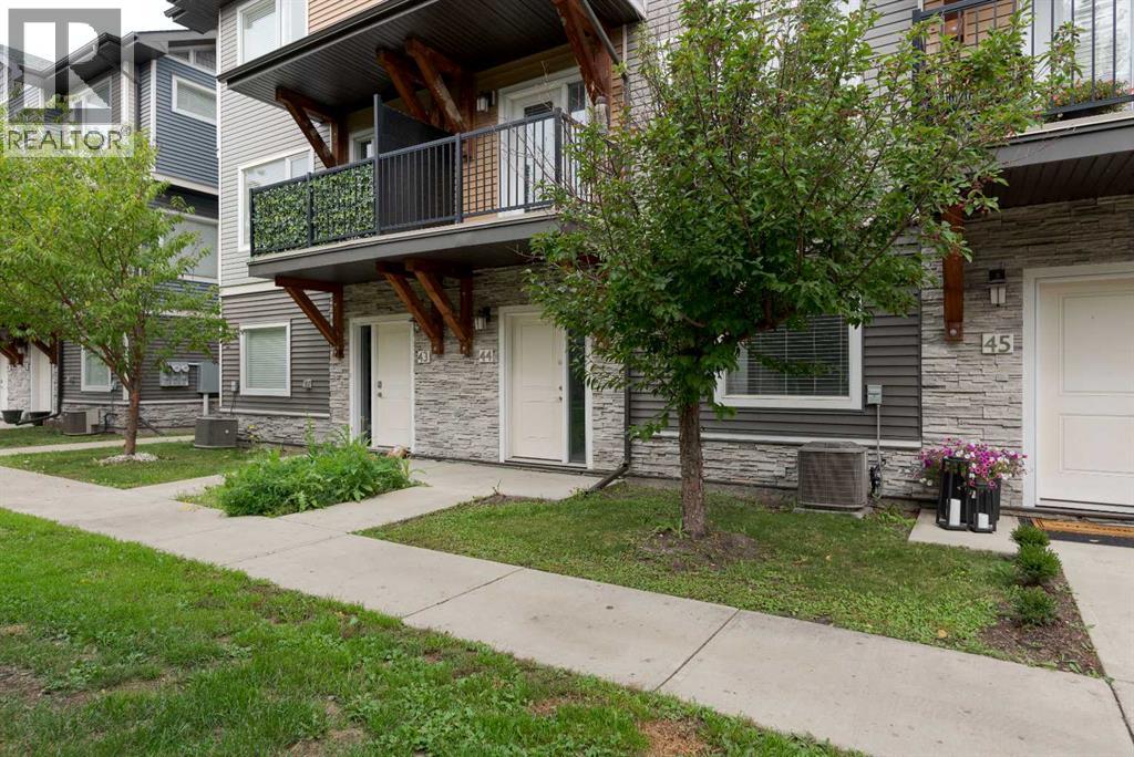 Photo 2 of 44 141 Fontaine Crescent, Fort Mcmurray AB