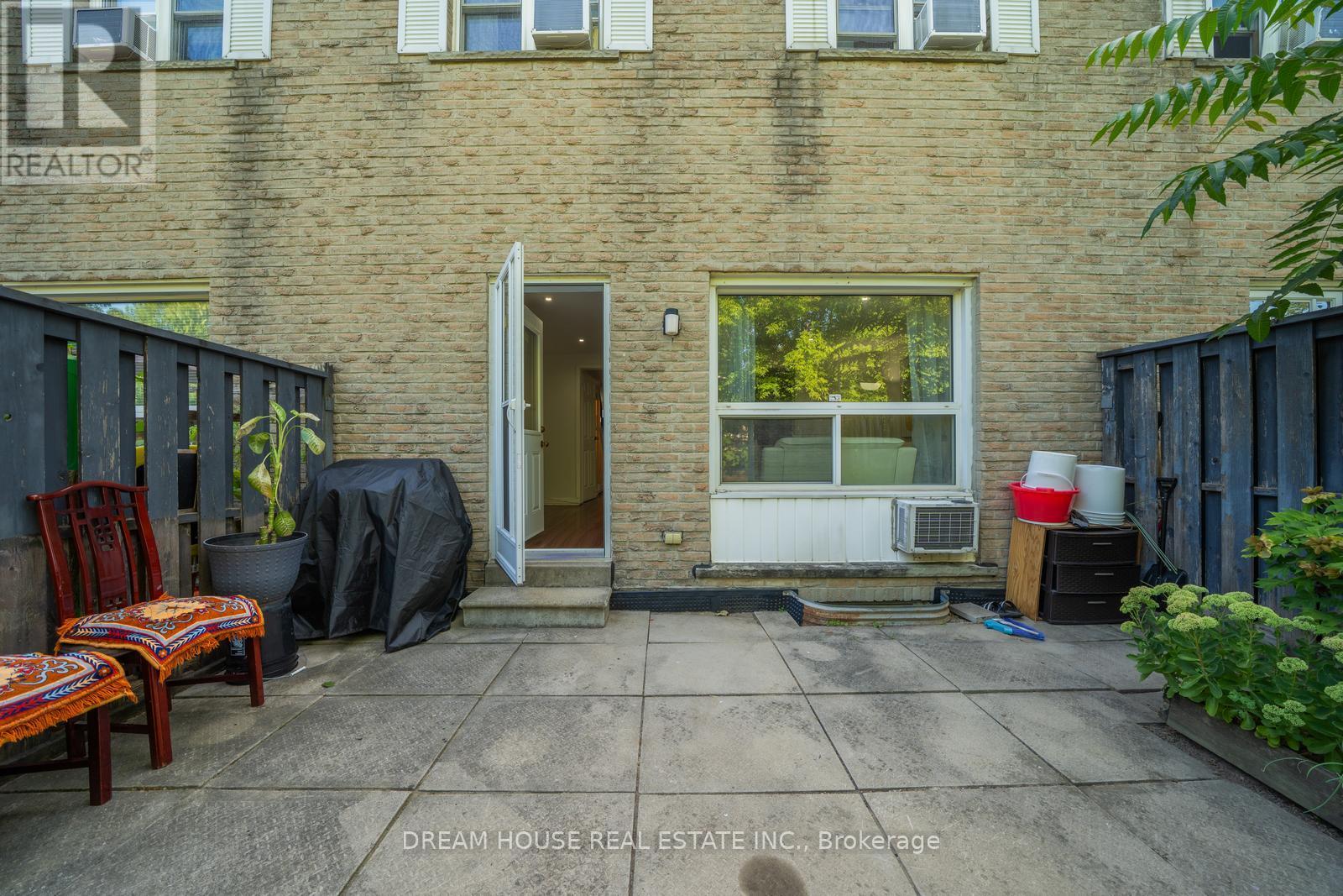 Photo 39 of 106 850 Huntingwood Drive, Toronto ON