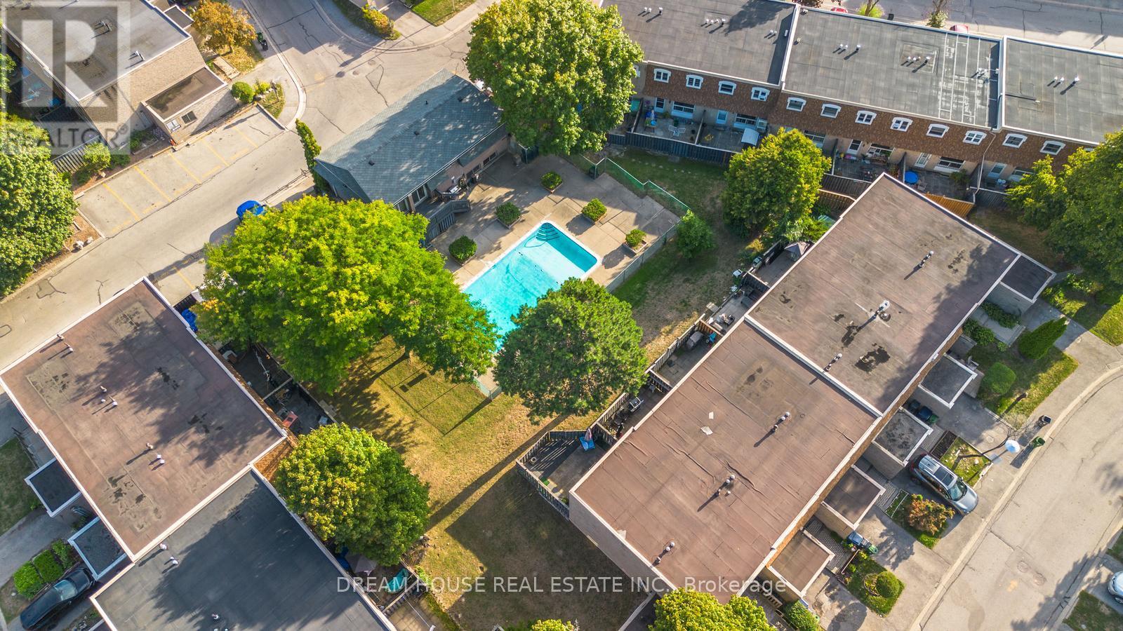 Photo 42 of 106 850 Huntingwood Drive, Toronto ON