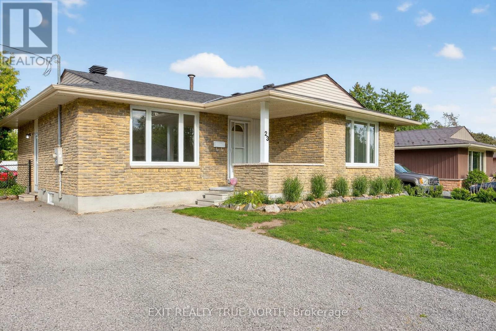 Photo 1 of 23 Janine Street, Barrie ON