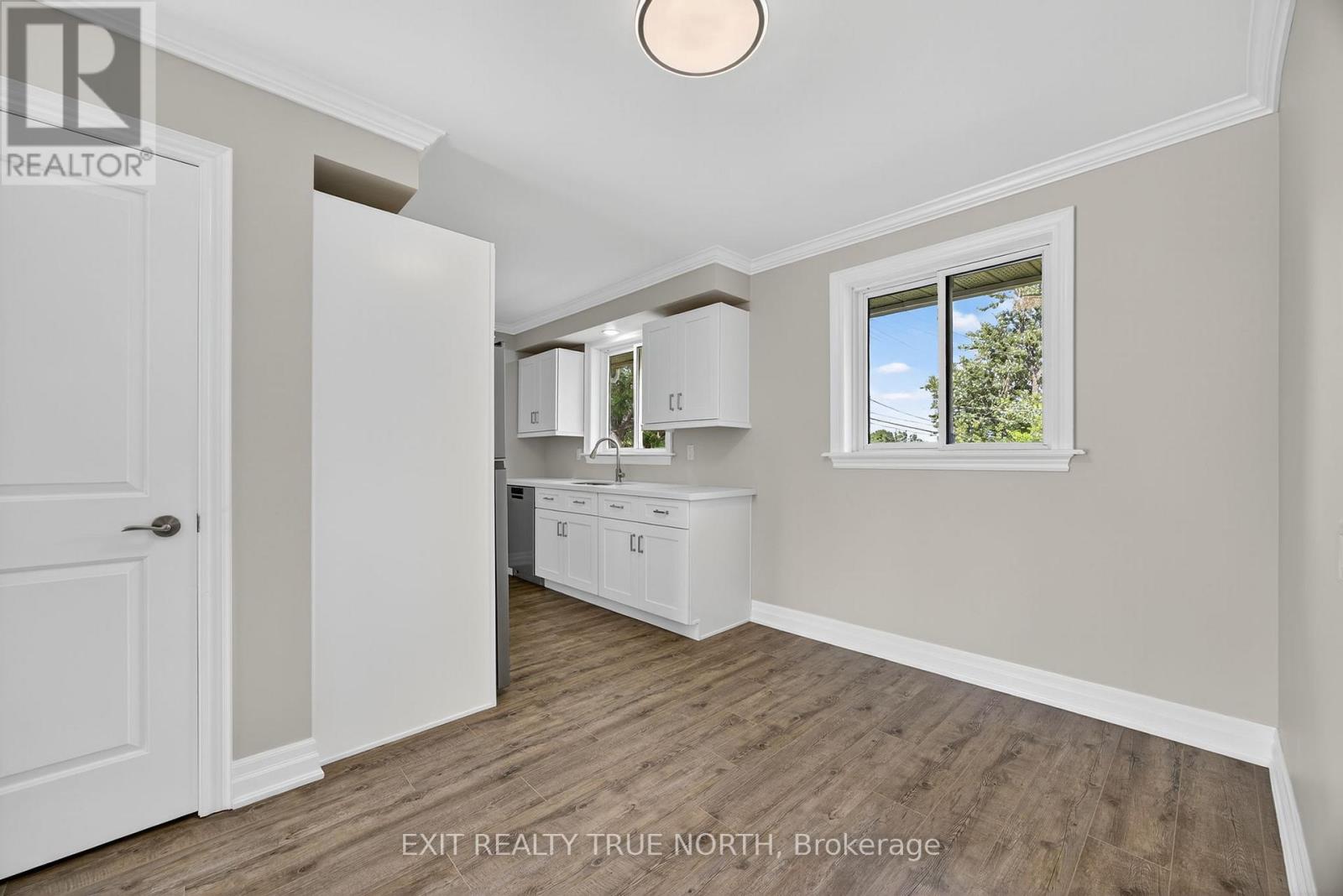 Photo 13 of 23 Janine Street, Barrie ON