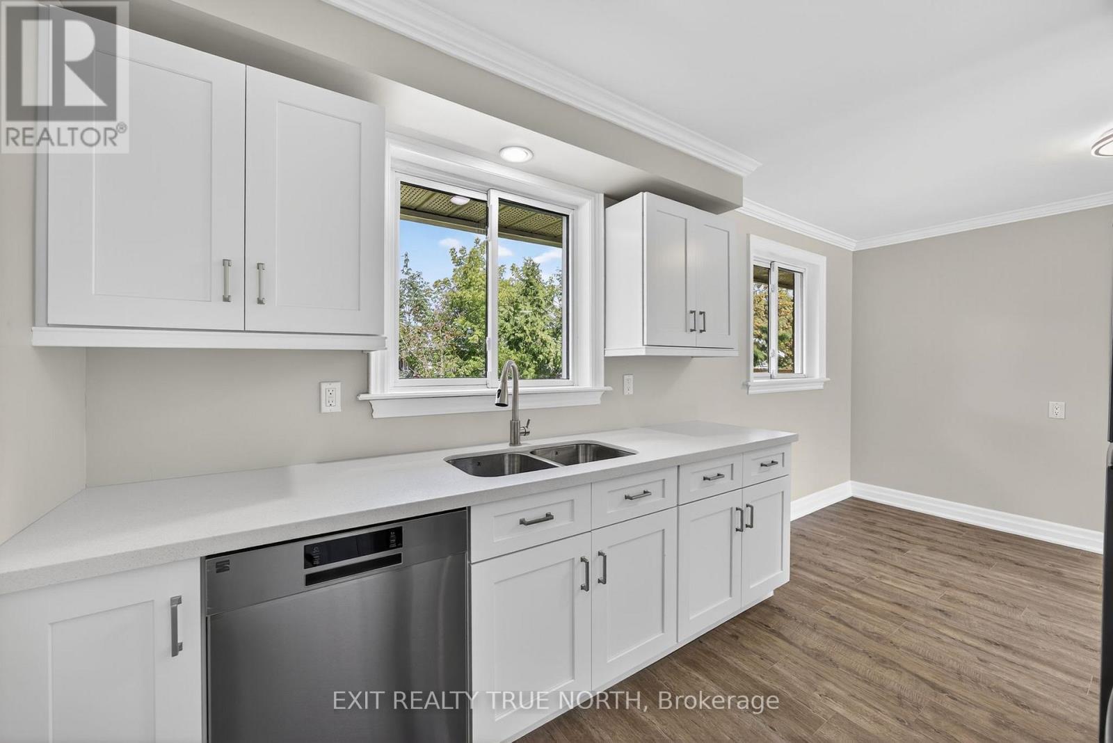 Photo 18 of 23 Janine Street, Barrie ON