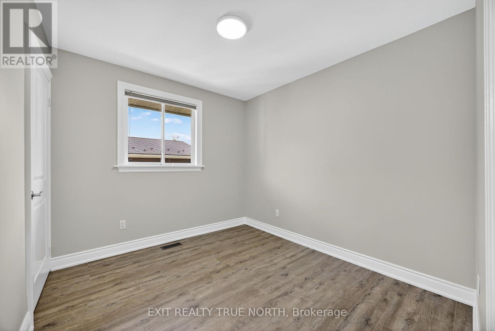 Photo 20 of 23 Janine Street, Barrie ON