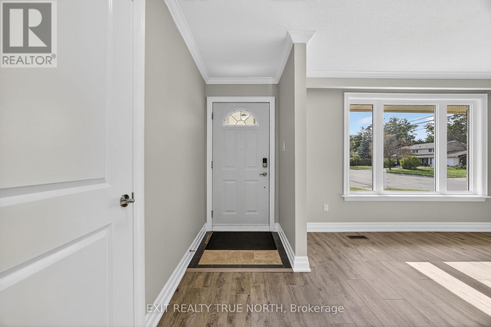 Photo 7 of 23 Janine Street, Barrie ON