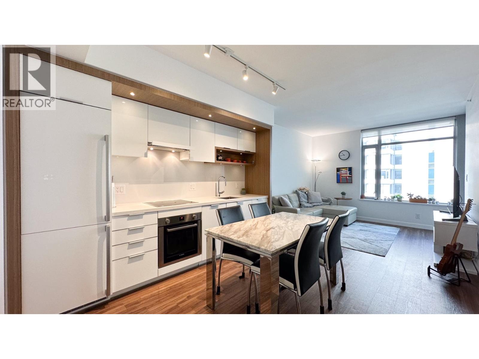 Photo 8 of 515 1661 Quebec Street, Vancouver BC
