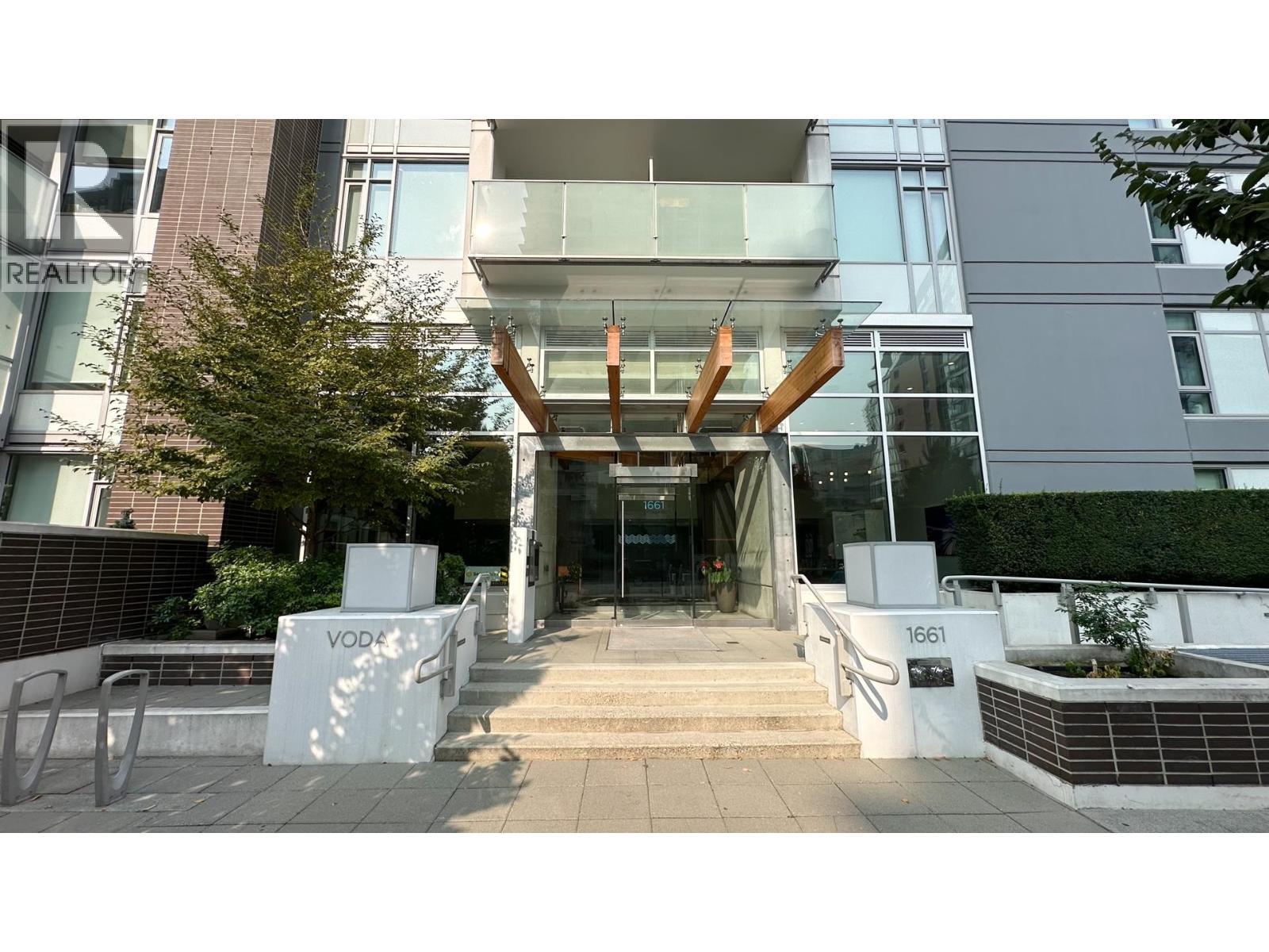 Photo 20 of 515 1661 Quebec Street, Vancouver BC