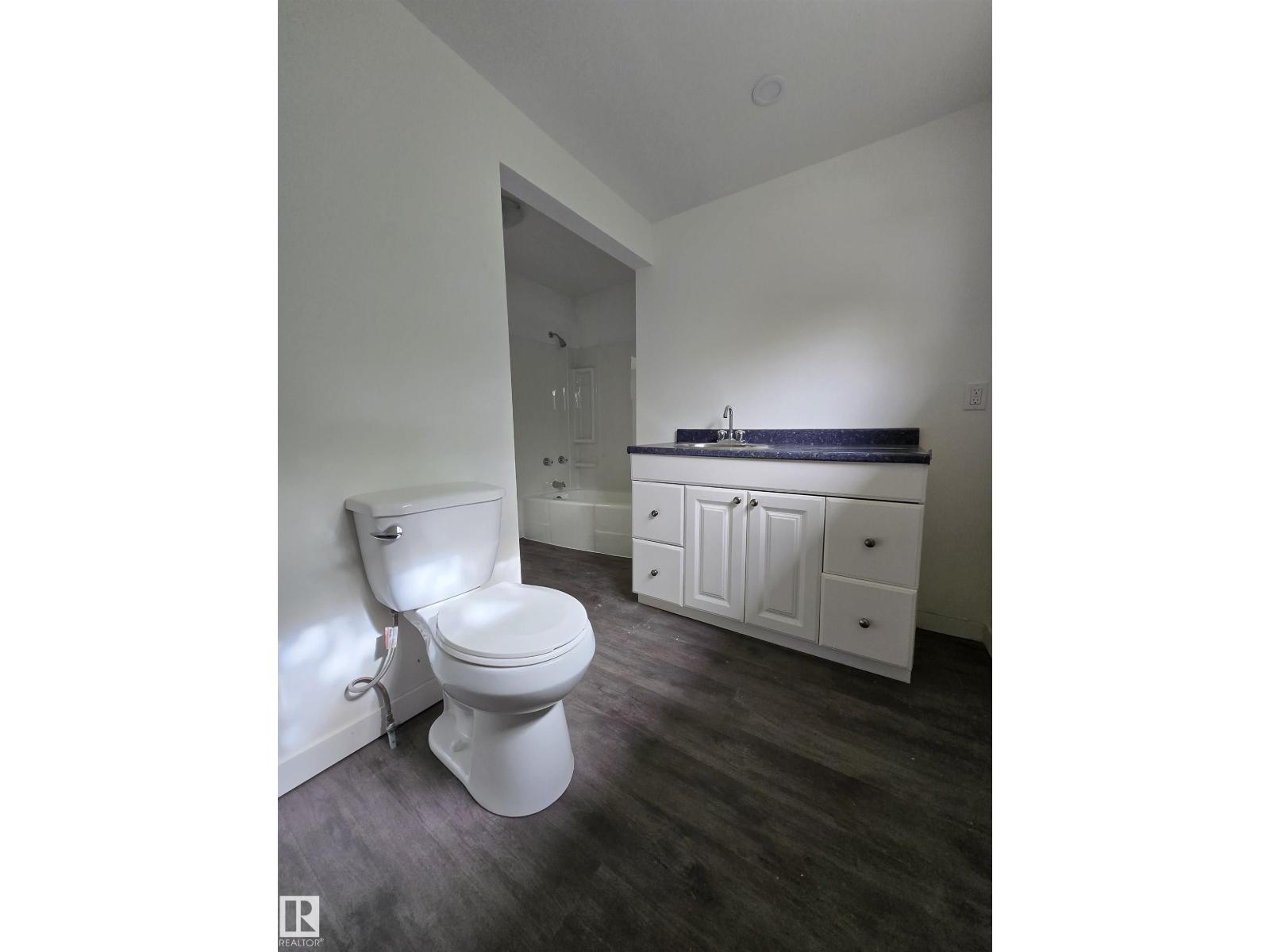 Photo 13 of 4513 53 Av, Wetaskiwin AB