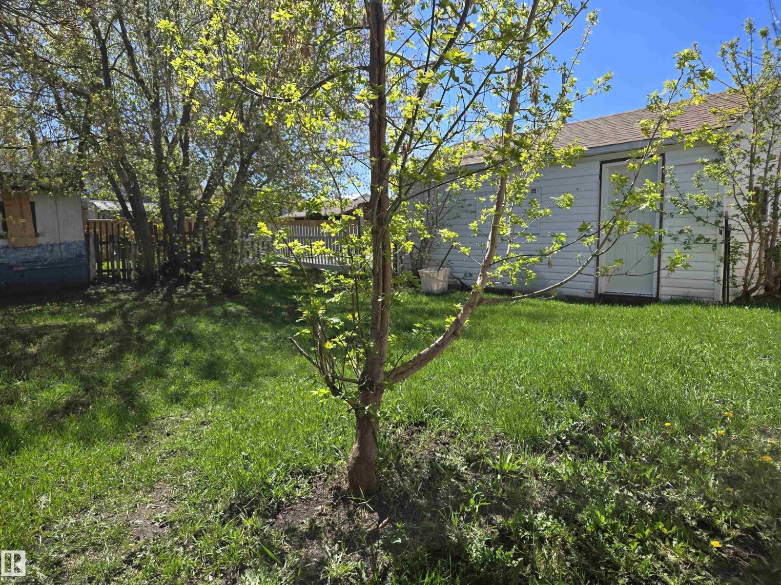 Photo 15 of 4513 53 Av, Wetaskiwin AB