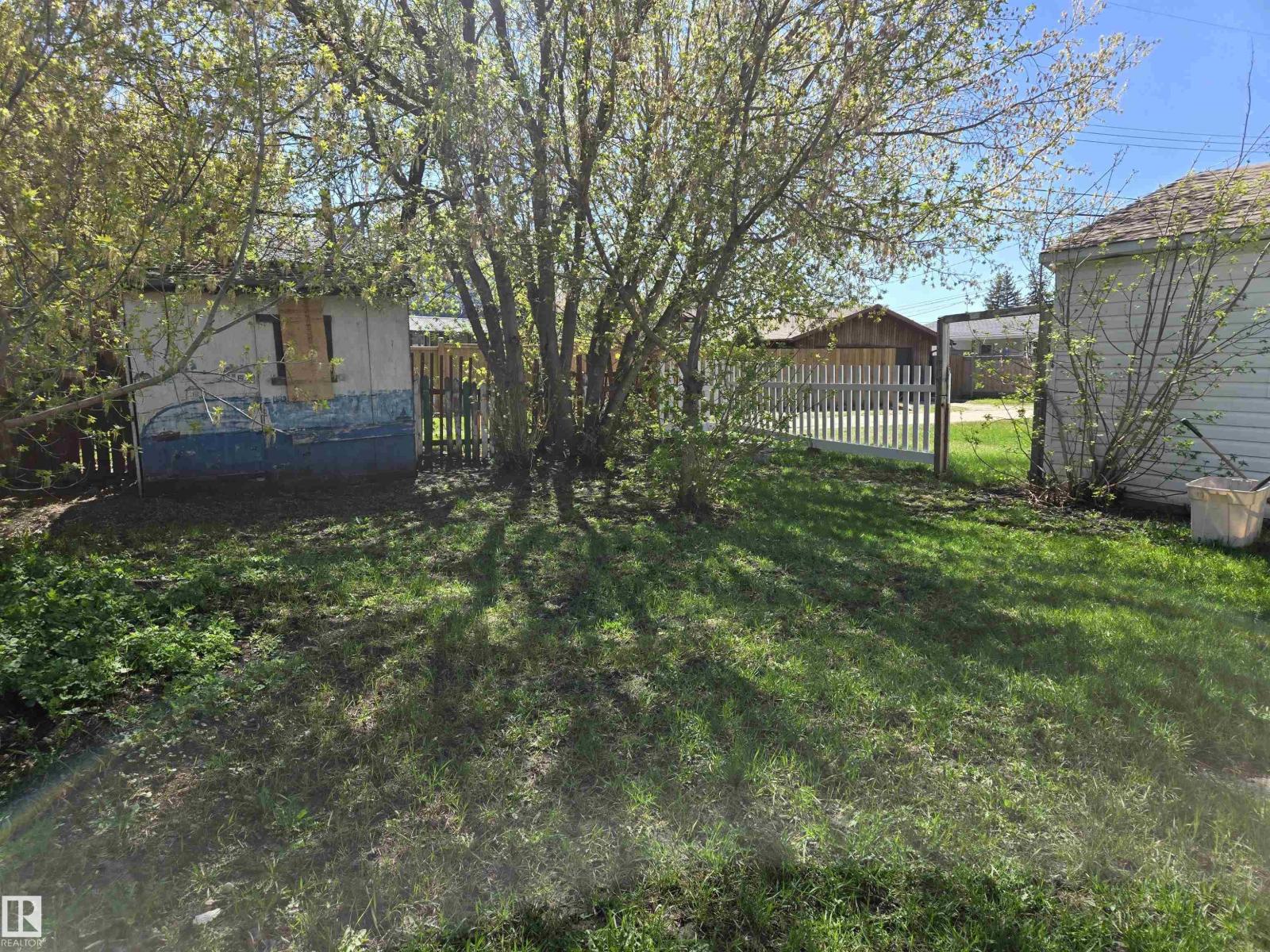 Photo 16 of 4513 53 Av, Wetaskiwin AB