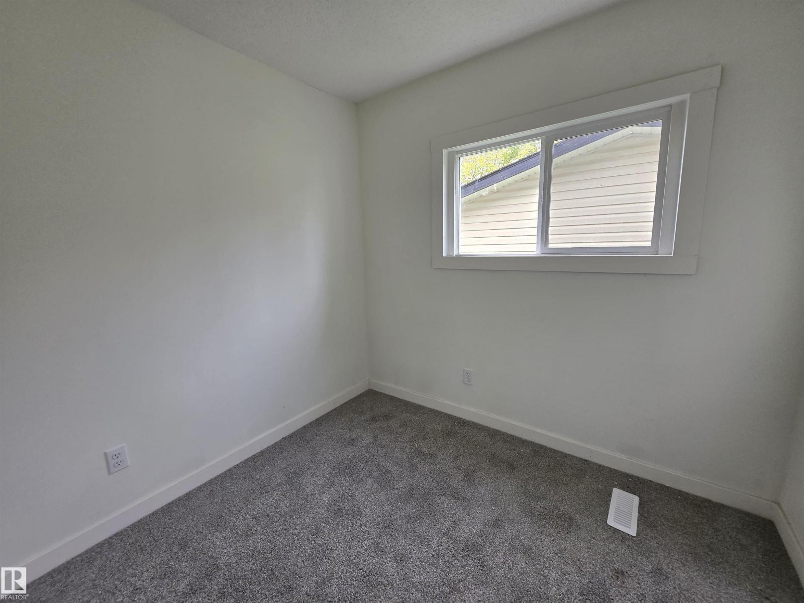 Photo 17 of 4513 53 Av, Wetaskiwin AB