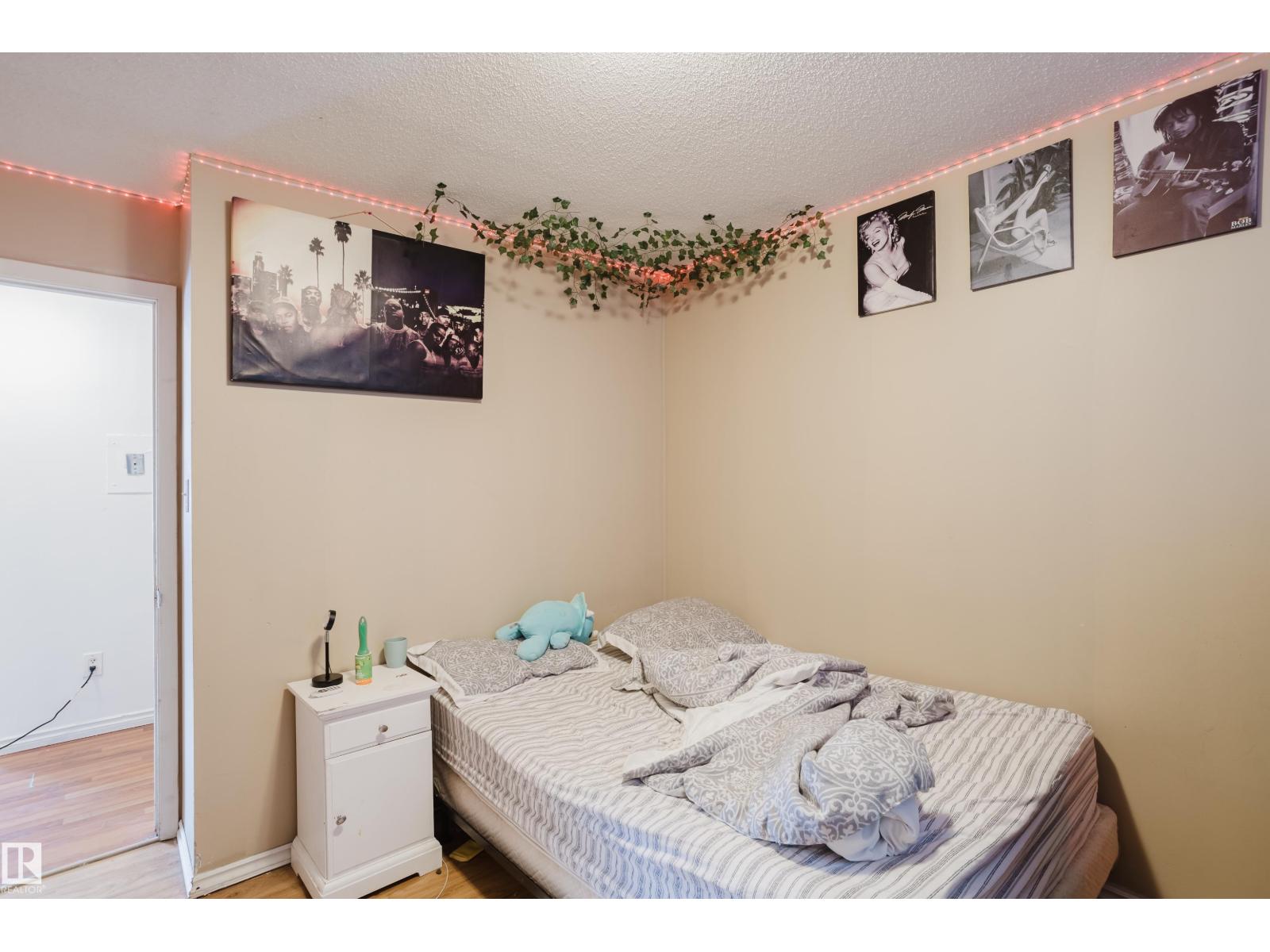 Photo 10 of 4501 47 St, Wetaskiwin AB