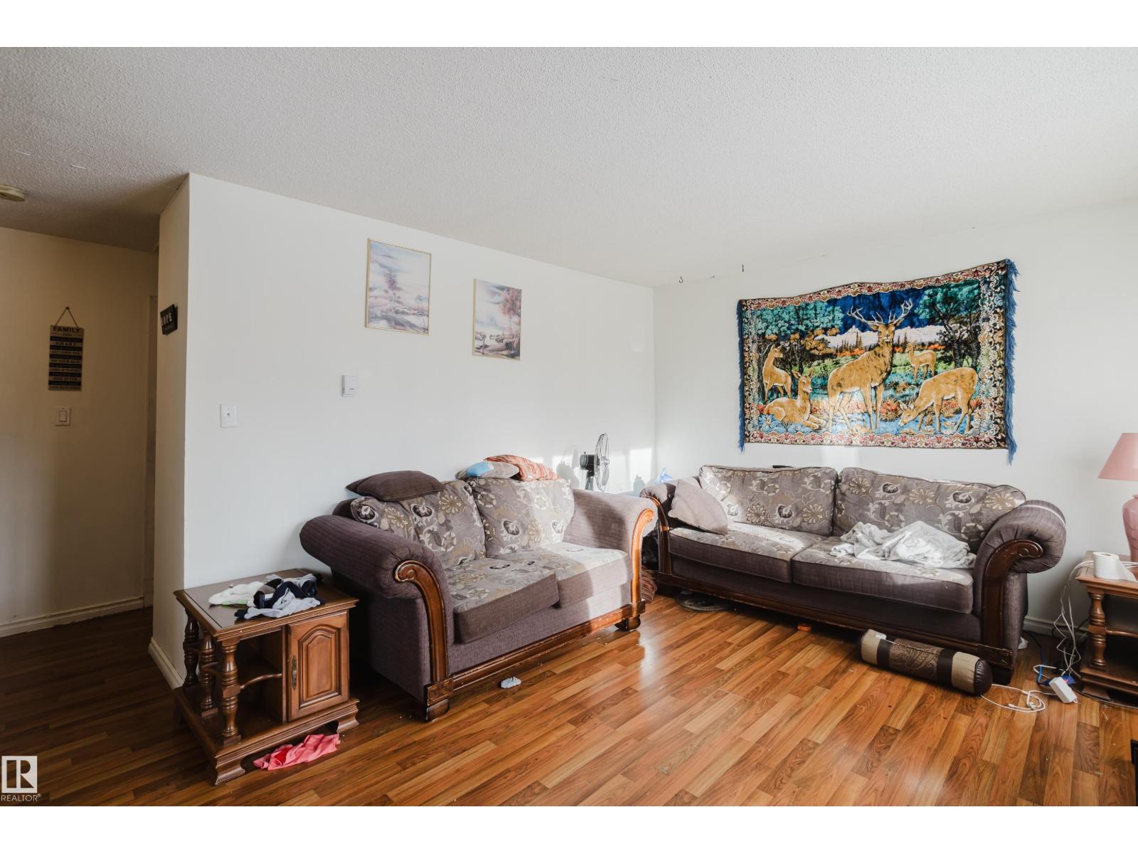Photo 12 of 4501 47 St, Wetaskiwin AB