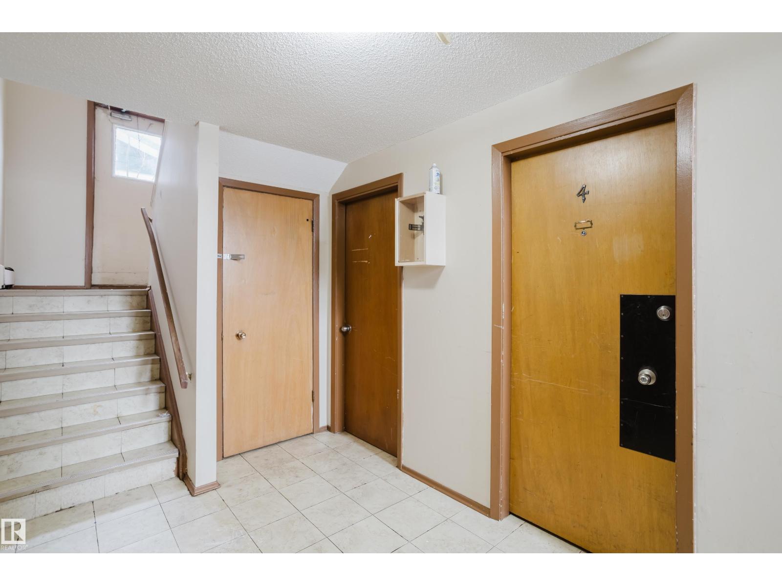 Photo 5 of 4501 47 St, Wetaskiwin AB