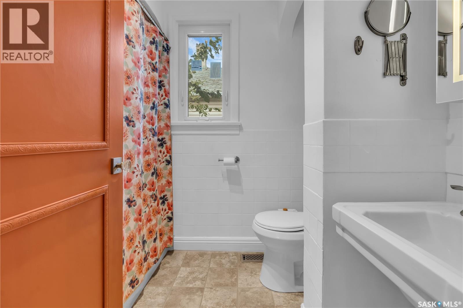 Photo 17 of 2256 Edgar Street, Regina SK