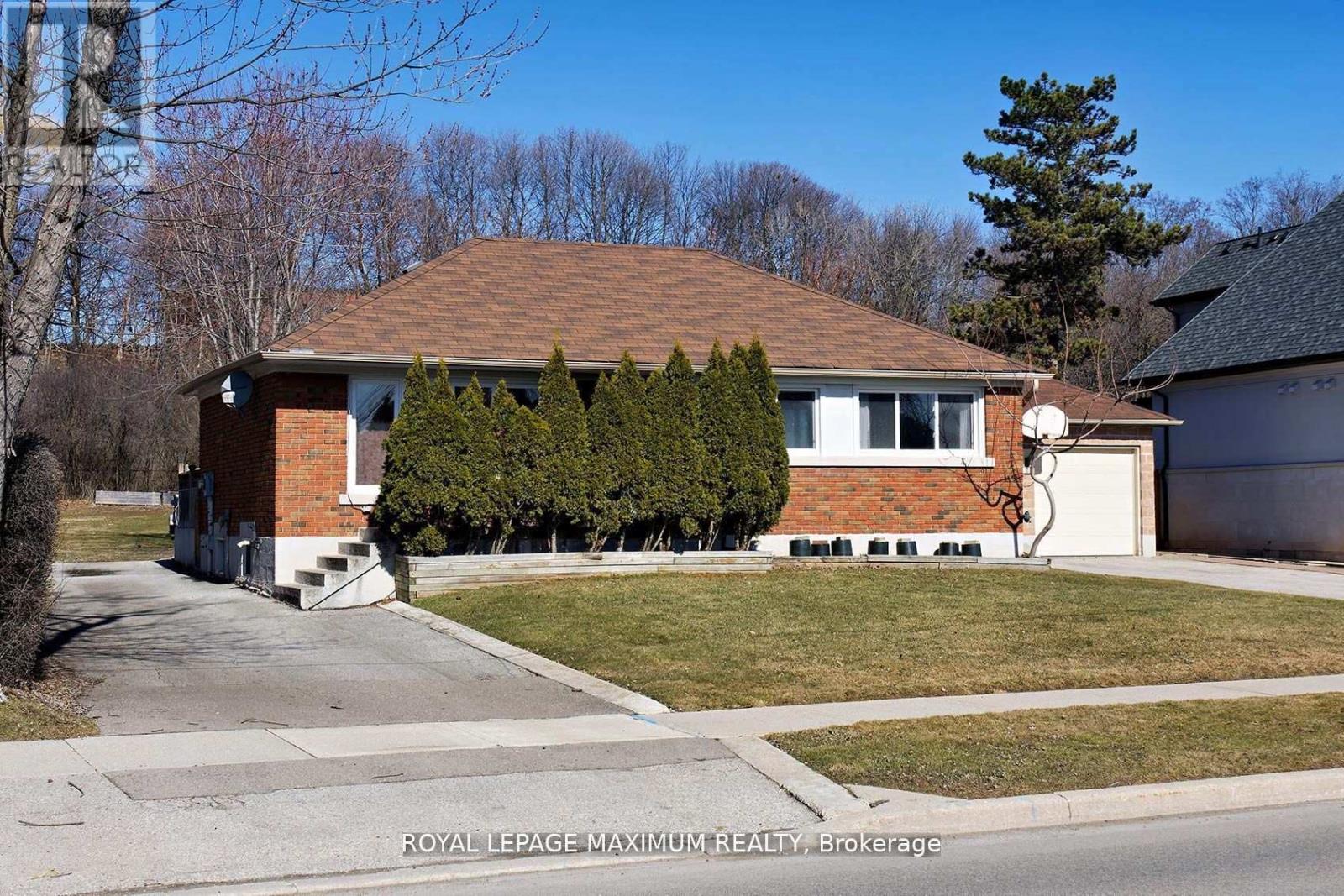 Photo 1 of 149 Leighland Avenue, Oakville ON