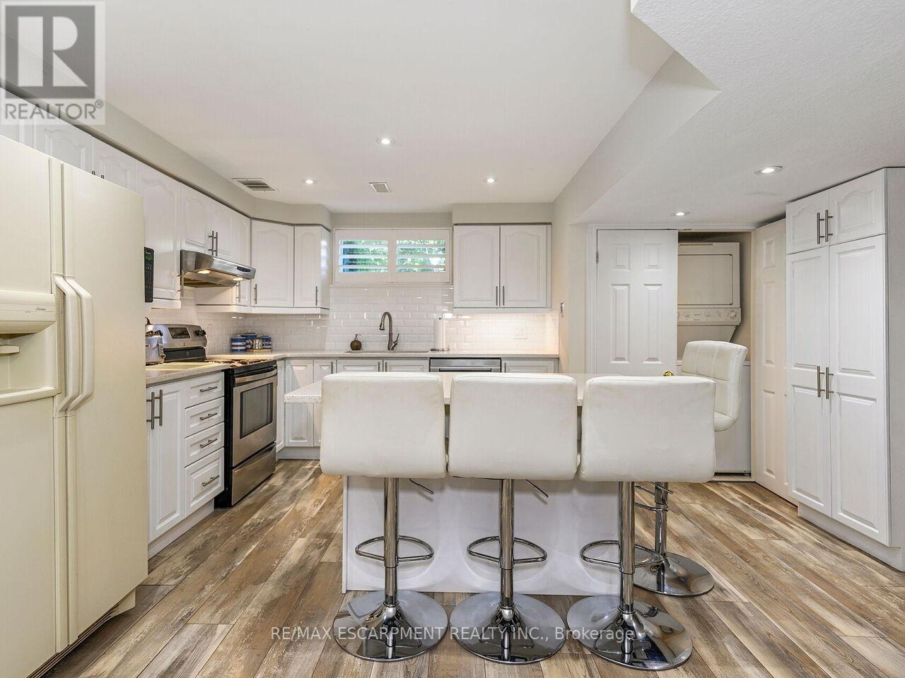 Photo 32 of 2026 Waterbridge Drive, Burlington ON