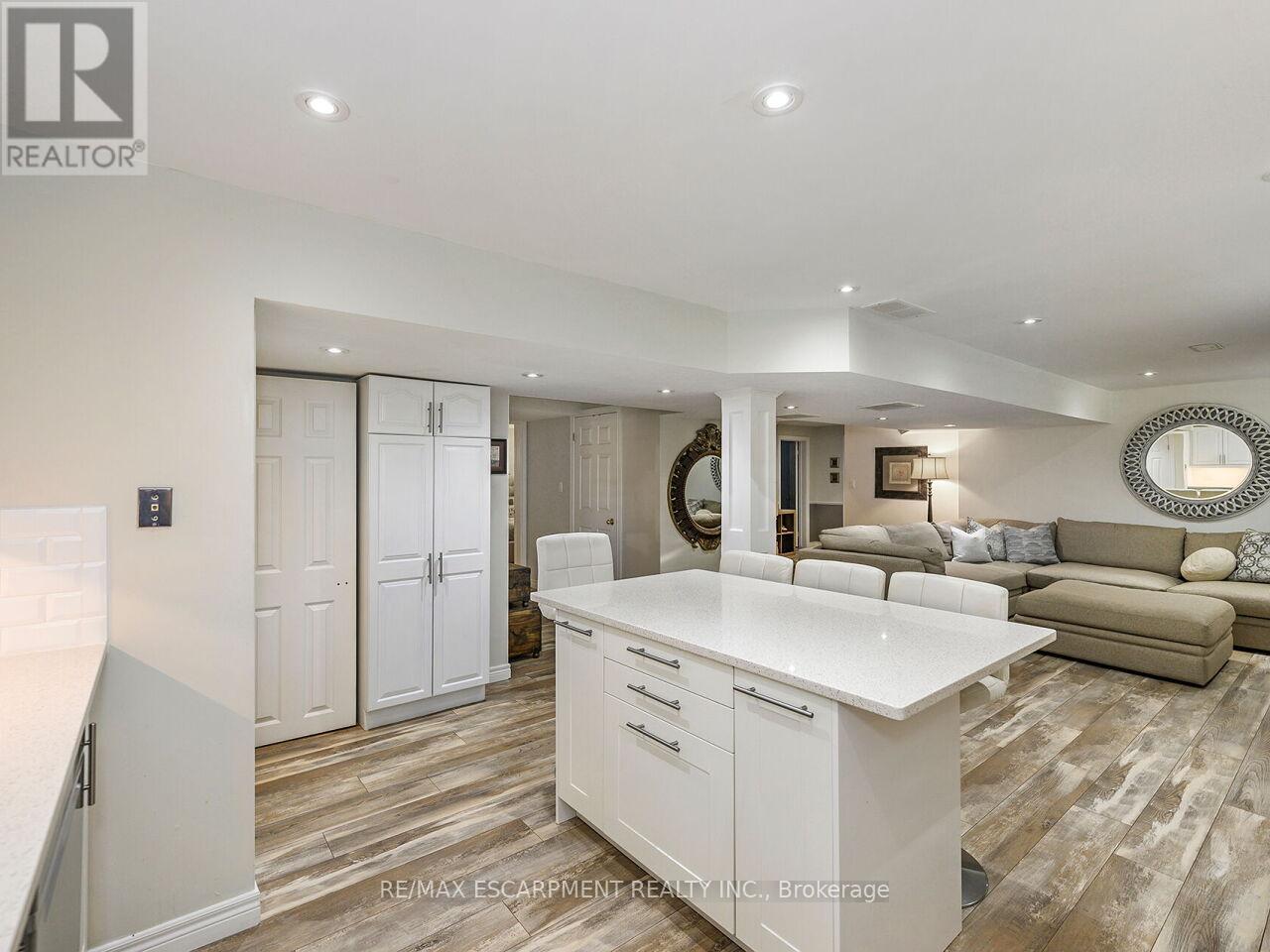 Photo 34 of 2026 Waterbridge Drive, Burlington ON