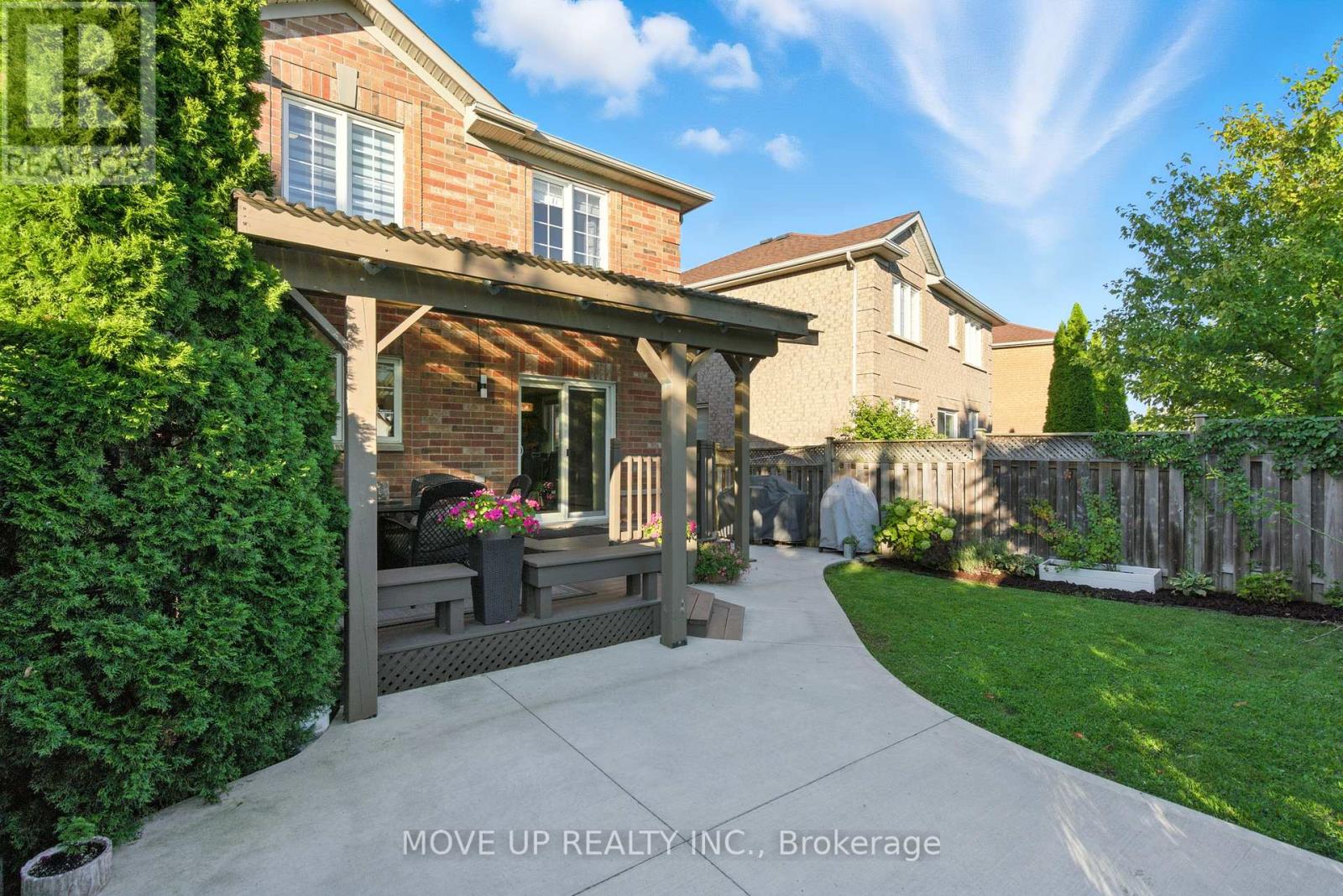 Photo 28 of 102 Trudelle Crescent, Brampton ON