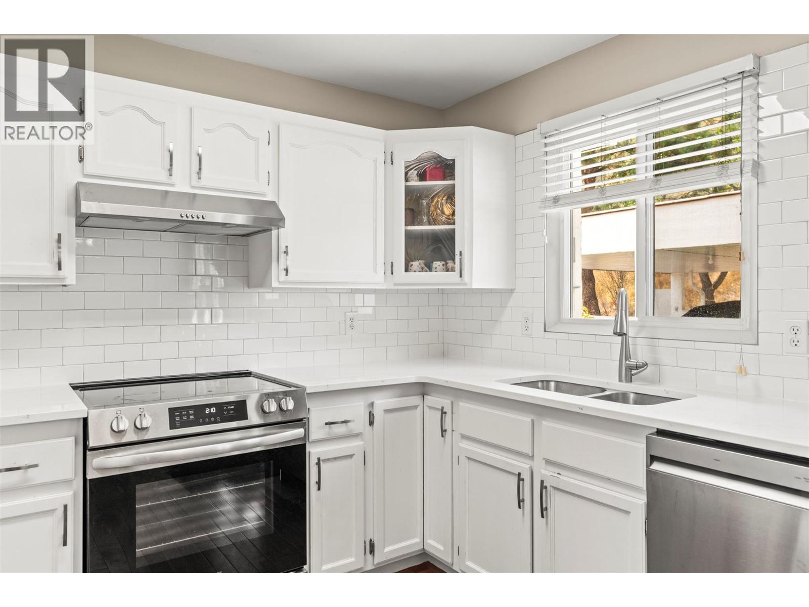 Photo 7 of 3901 35 Avenue Unit 2, Vernon BC