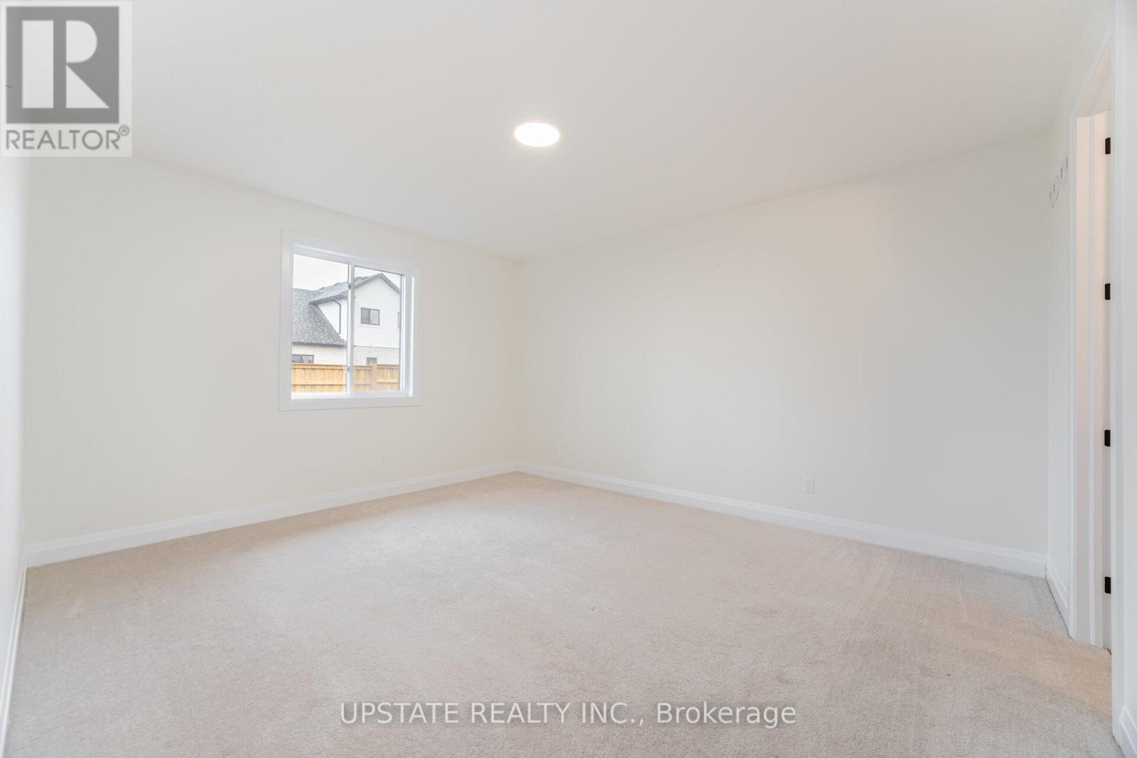 Photo 17 of 236 Mount Pleasant Street, Brantford ON