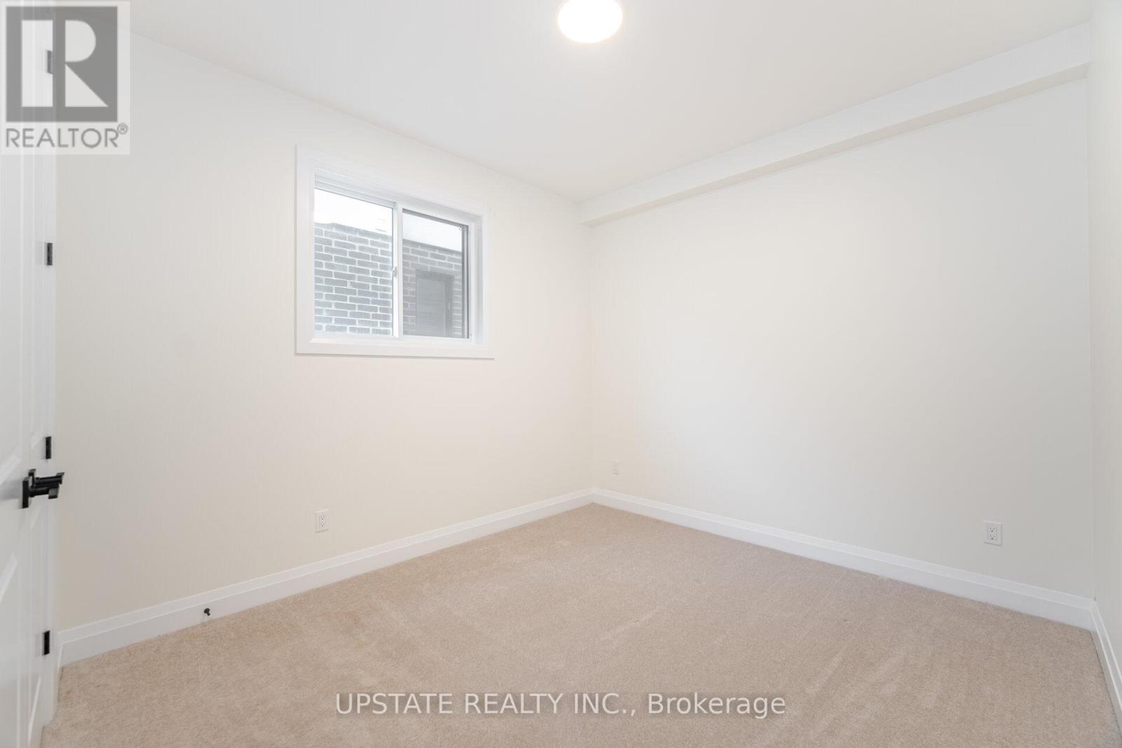 Photo 25 of 236 Mount Pleasant Street, Brantford ON