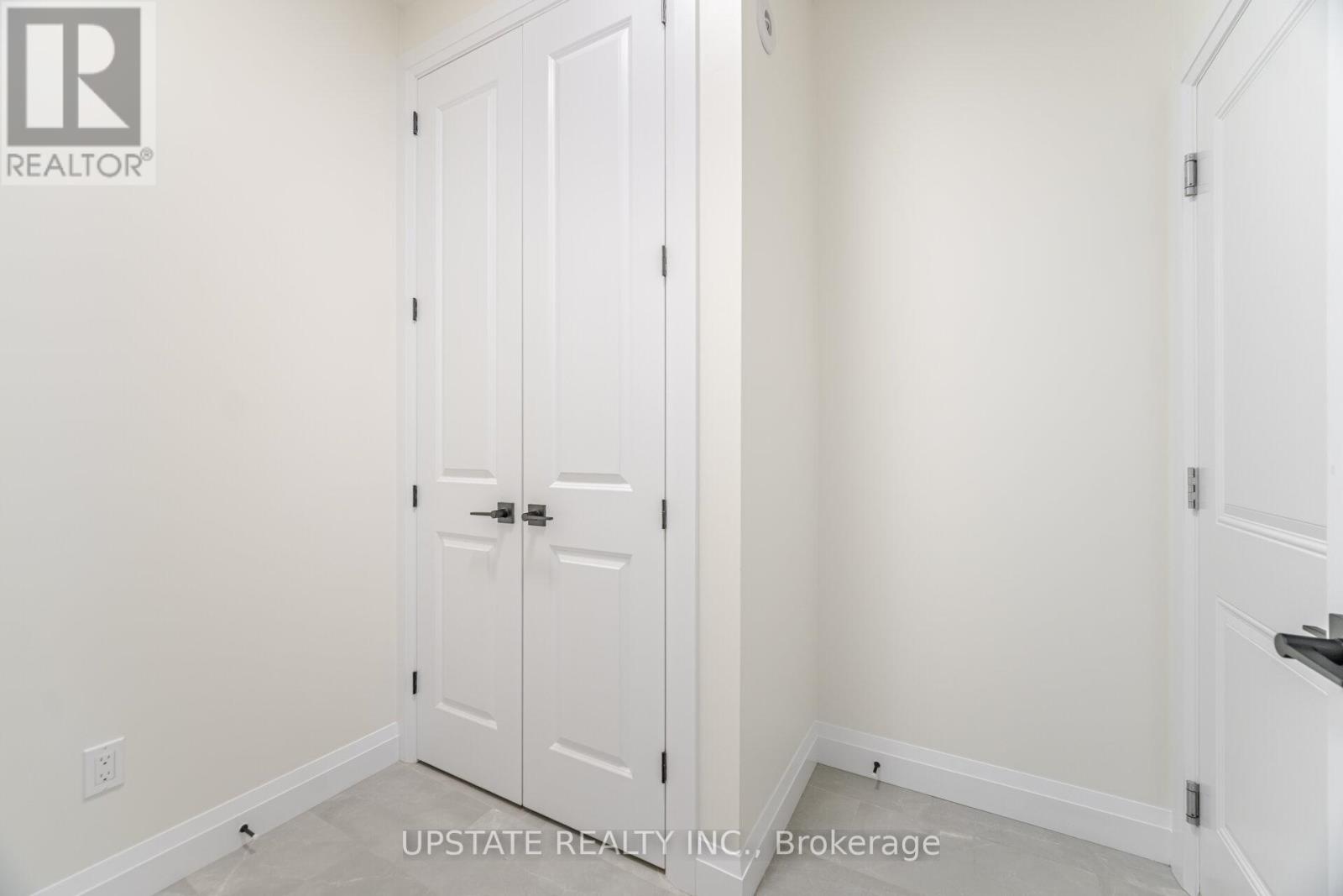 Photo 30 of 236 Mount Pleasant Street, Brantford ON
