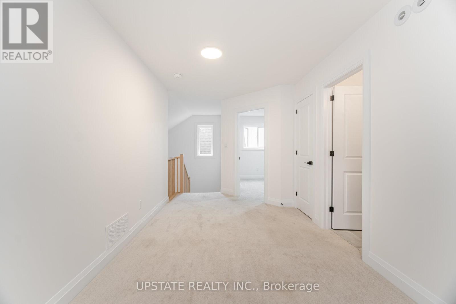 Photo 32 of 236 Mount Pleasant Street, Brantford ON