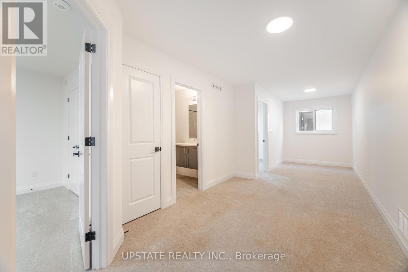 Photo 33 of 236 Mount Pleasant Street, Brantford ON