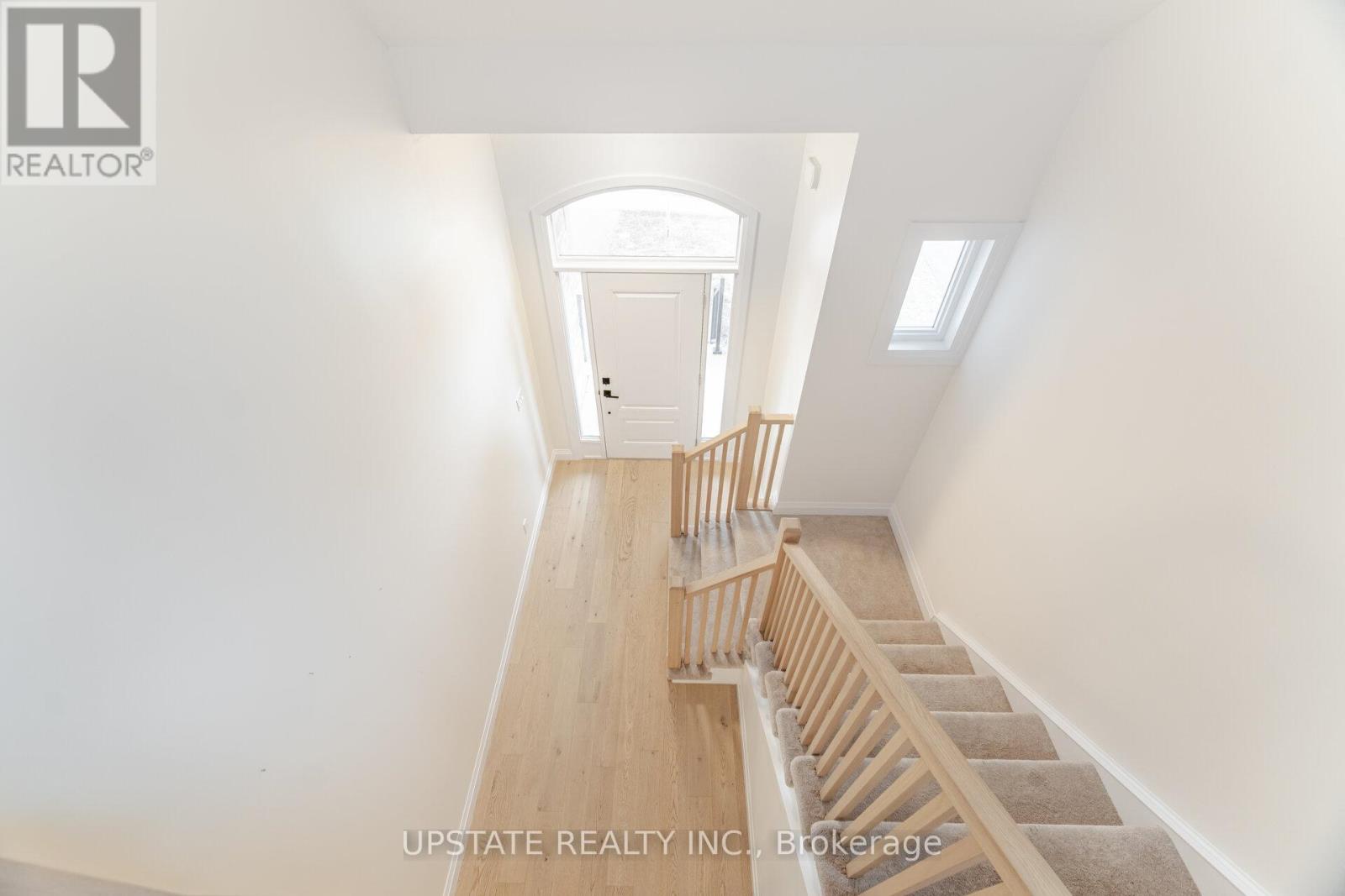 Photo 4 of 236 Mount Pleasant Street, Brantford ON