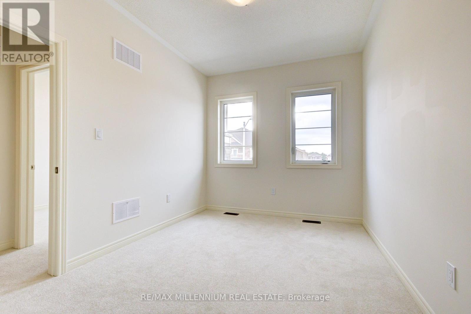 Photo 24 of 23 Gledhill Crescent, Cambridge ON