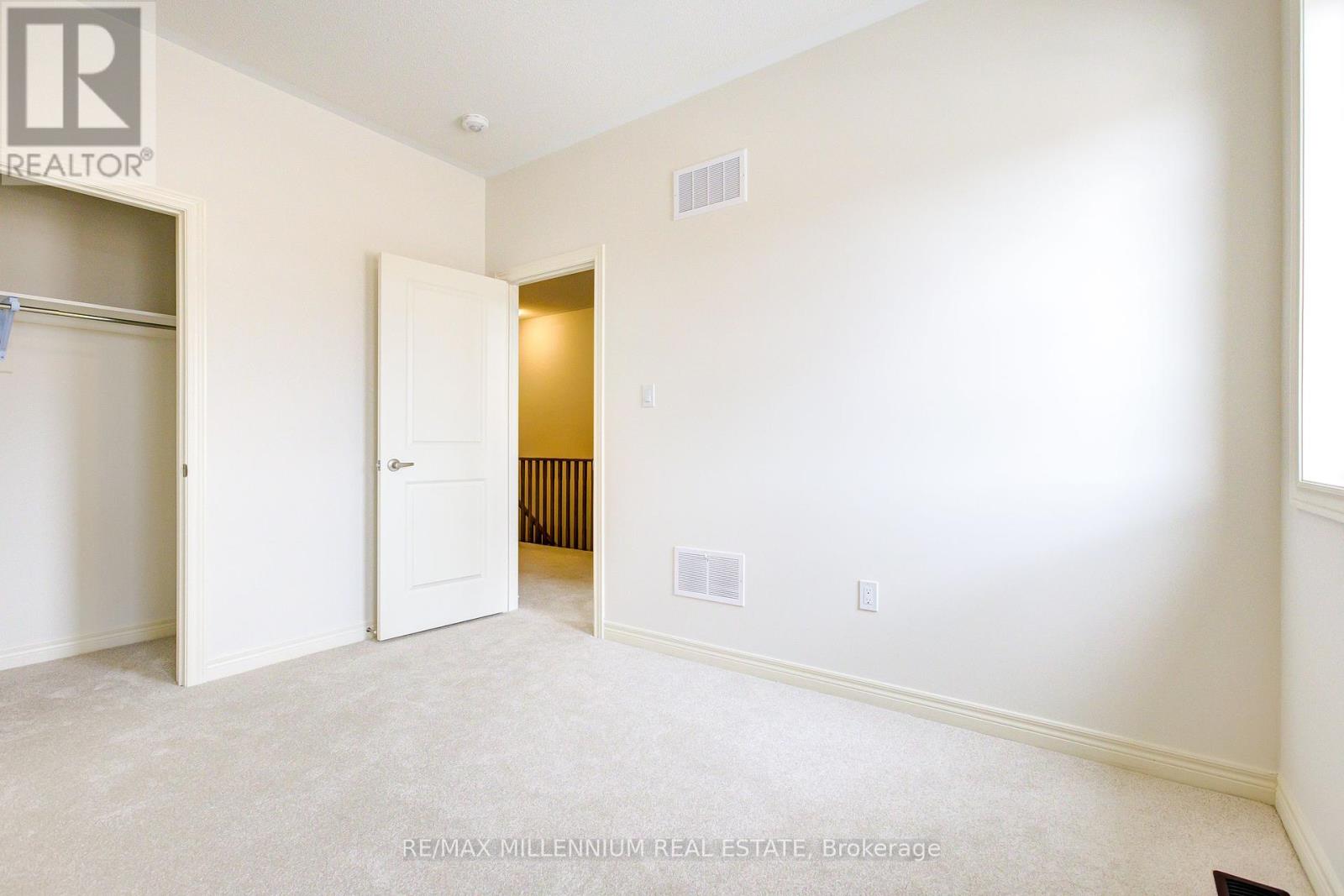 Photo 25 of 23 Gledhill Crescent, Cambridge ON